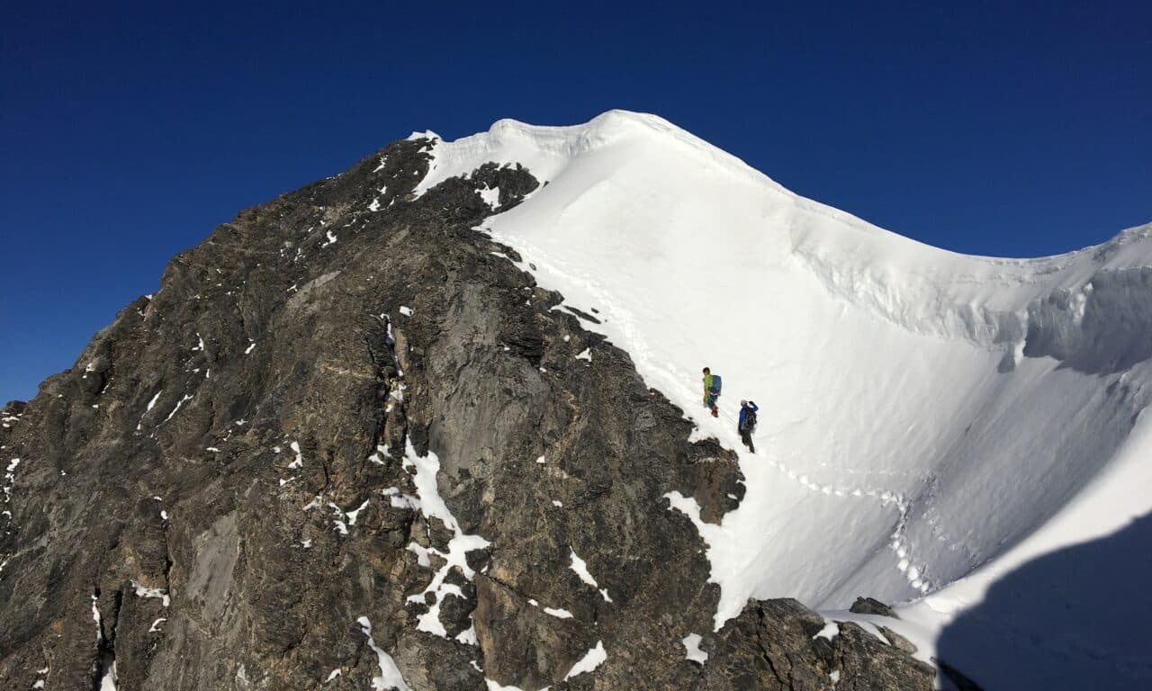 <span style="font-size:1.5em;"> ALPINISME </span><br/> Eiger  <br/> /// aout 2026 /// <br/><span style="color: #b0cc00;"> Places disponibles </span>