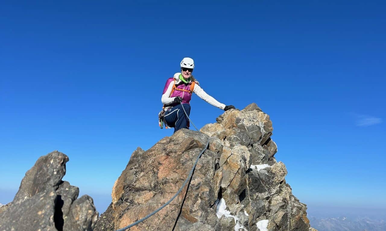 <span style="font-size:1.5em;"> ALPINISME </span><br/>Piz Bernina Biancograt  <br/> /// juillet 2026 /// <br/><span style="color: #b0cc00;"> Places disponibles </span>