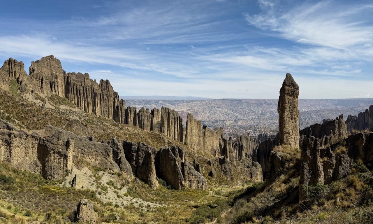 <span style="font-size:1.5em;"> ALPINISME </span><br> Bolivie<br> /// 1 au 23 mai 2027 /// <br><span style="color: #b0cc00;"> Place Disponible</span>