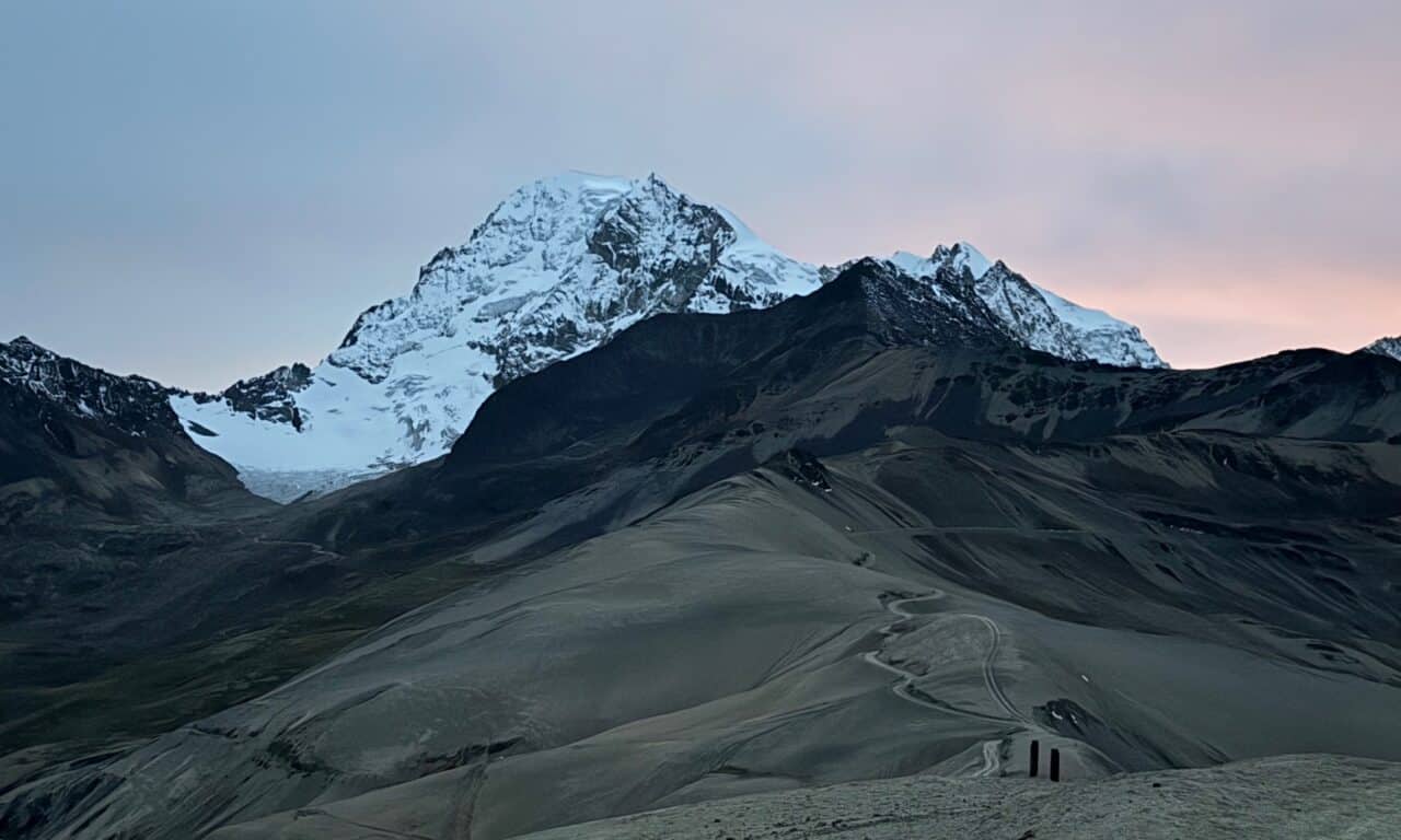 <span style="font-size:1.5em;"> ALPINISME </span><br> Bolivie<br> /// 1 au 23 mai 2027 /// <br><span style="color: #b0cc00;"> Place Disponible</span>