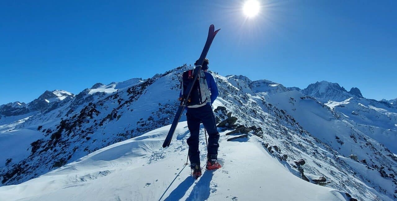 <span style="font-size:1.5em;">SKI </span><br> La semaine du freeride   <br> /// Du 4 au 8 janvier 2027 /// <br><span style="COLOR: #B0CC00;"> Places disponibles </span>